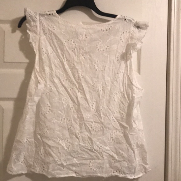 SHEIN Curve Eyelet Tank Top - Picture 2 of 4